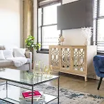 Stylish Loft 2 Queens & 2 Sofas